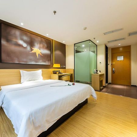 Iu Hotel Chongqing Jiefangbei المظهر الخارجي الصورة