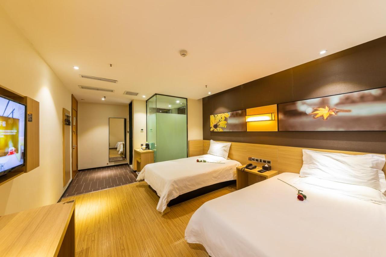Iu Hotel Chongqing Jiefangbei المظهر الخارجي الصورة