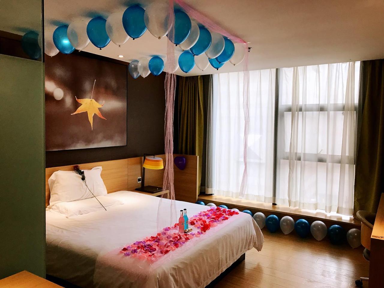 Iu Hotel Chongqing Jiefangbei المظهر الخارجي الصورة
