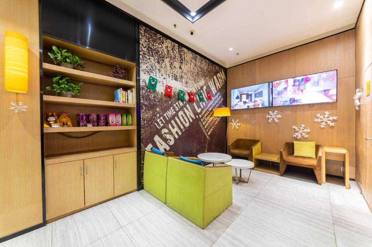 Iu Hotel Chongqing Jiefangbei المظهر الخارجي الصورة